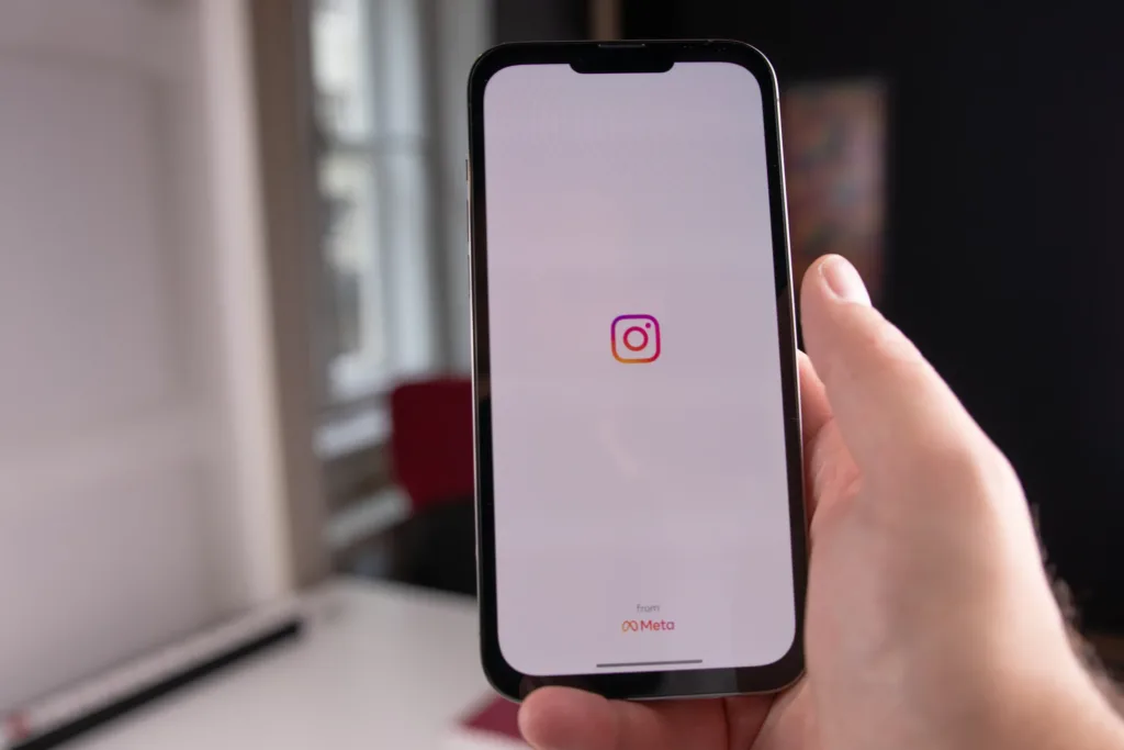 Instagram’da Yakın Arkadaşlara Özel Gönderi Paylaşmak Nasıl Yapılır?