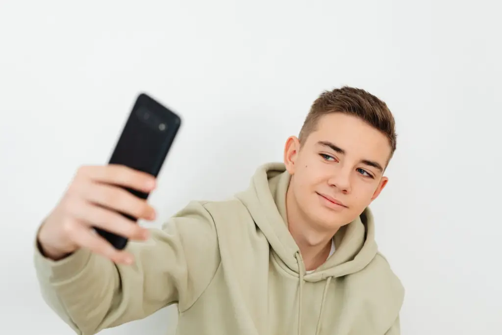 Instagram’da Filtre Nasıl Bulunur? Efekt Nasıl Kaydedilir?